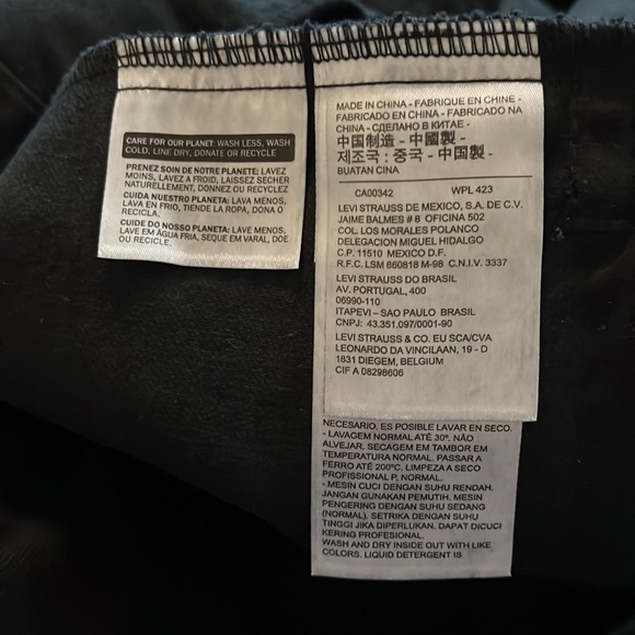 *RARE* APPLE x LEVI’S Collaboration 2017 WWDC Trucker Jacket - Limited Quantity - Picture 4 of 6